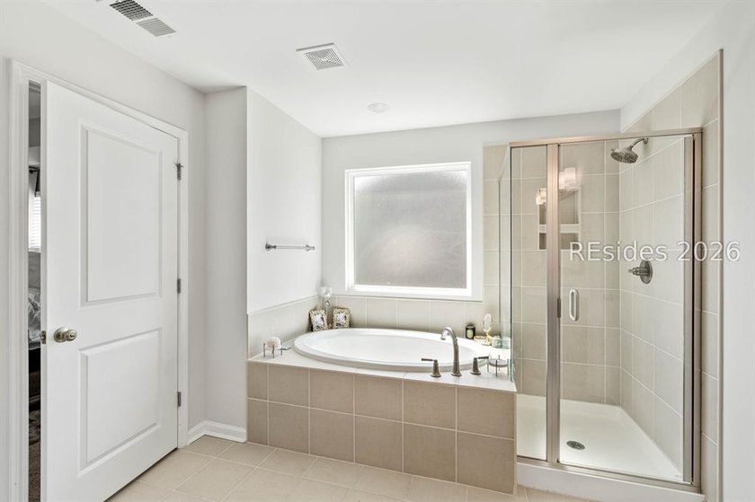 Move-in ready and located in an established section of Gleason - photo 38