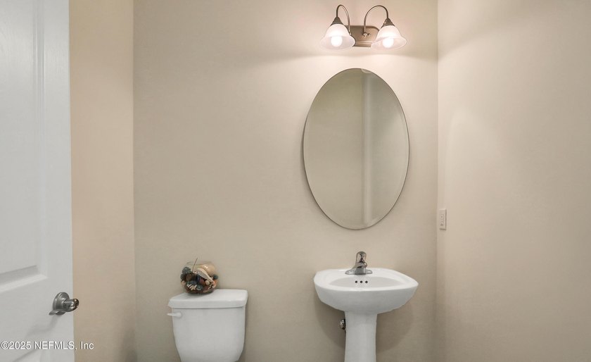 Located in Crosswinds at Palencia on Market Street, this Work/ - photo 8