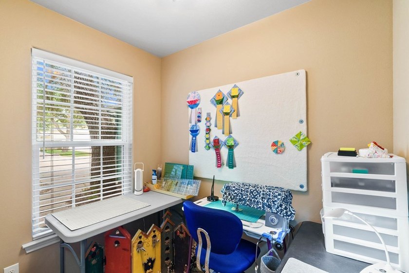 Now is your chance to own this beautifully maintained 2 bedroom - photo 15