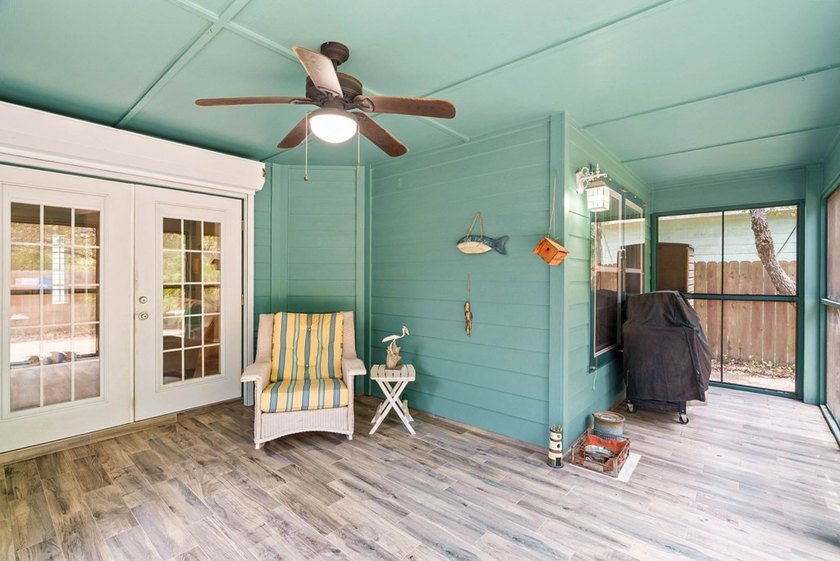 Now is your chance to own this beautifully maintained 2 bedroom - photo 17