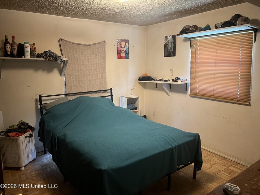 This 3-bedroom, 2-bath home offers 1,056 square feet of living - photo 5