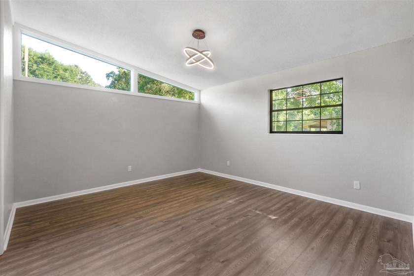 Whether you're purchasing your first home, downsizing, or simply - photo 14