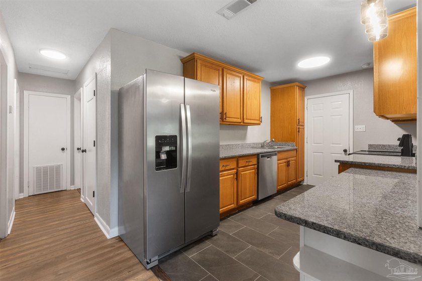 Whether you're purchasing your first home, downsizing, or simply - photo 15