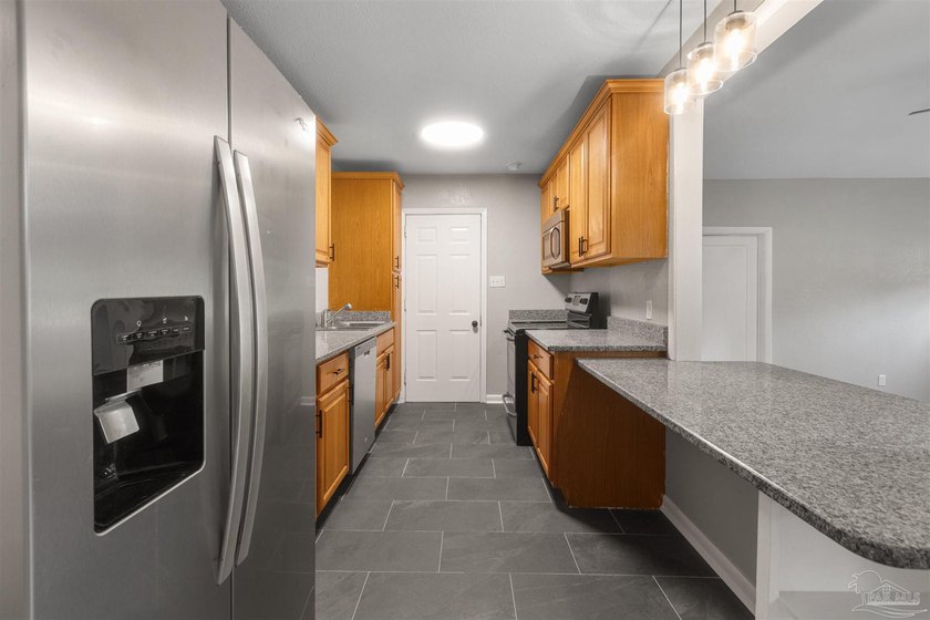 Whether you're purchasing your first home, downsizing, or simply - photo 16
