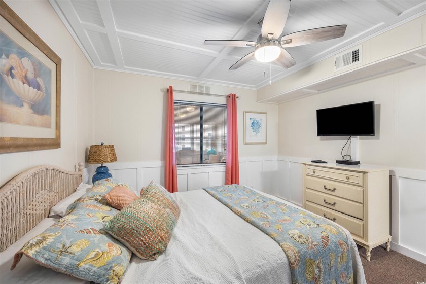 Charming, fully furnished, ocean view condo on Garden City Beach - photo 18