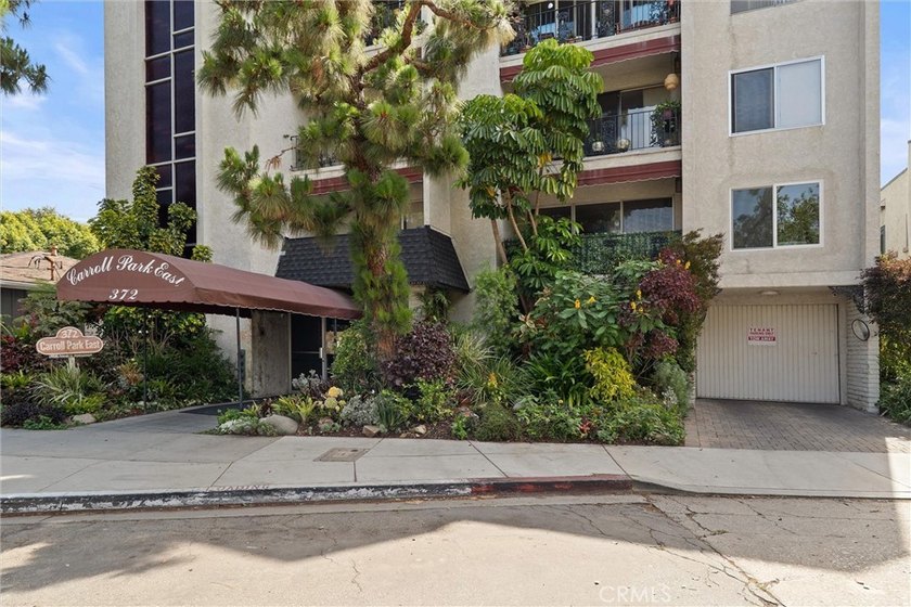 Welcome to this warm and inviting condo nestled in the heart of - photo 20