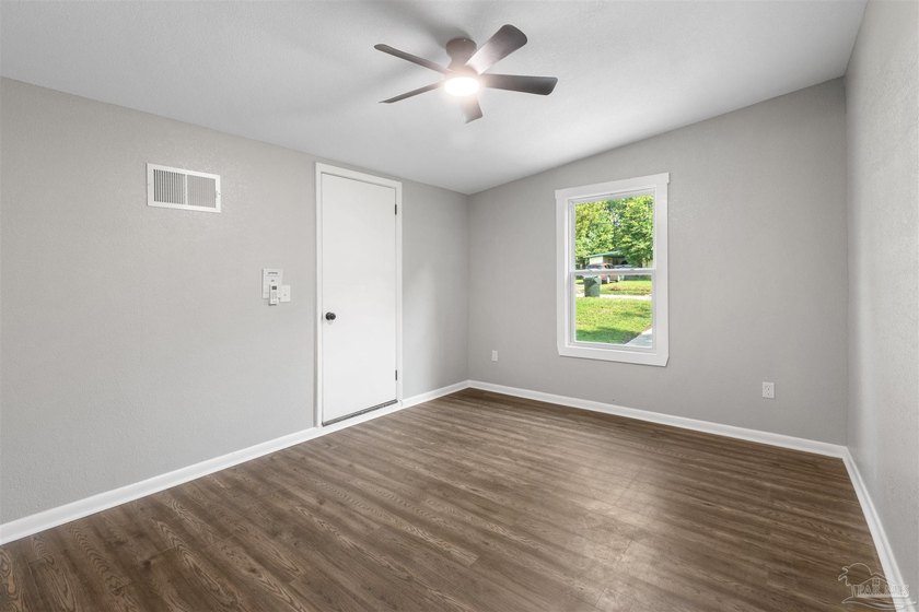 Whether you're purchasing your first home, downsizing, or simply - photo 21