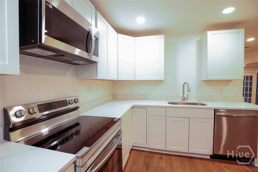 This beautifully remodeled 2350 square foot home is move-in - photo 22