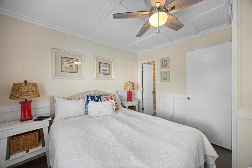 Charming, fully furnished, ocean view condo on Garden City Beach - photo 23