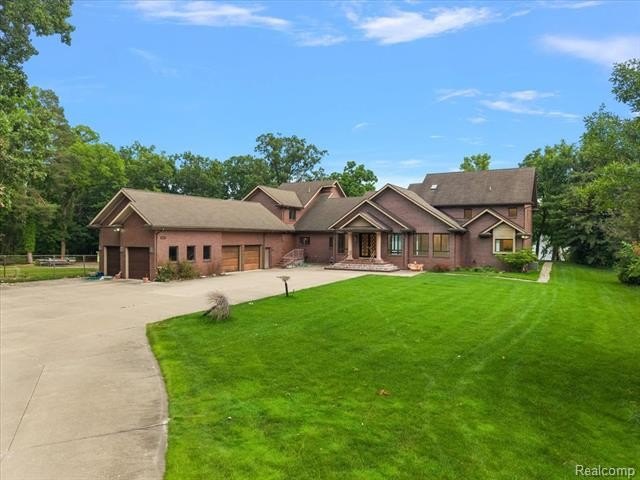 **Stunning Walnut Lake Waterfront on Cove Lane** Welcome to 130 - photo 3