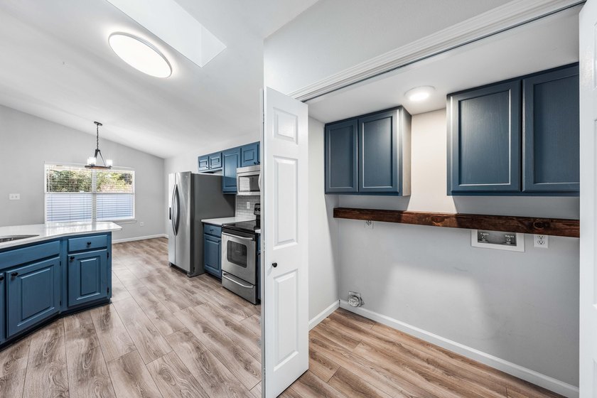 ASSUMABLE VA LOAN 5.125% Charming Move-In-Ready Gem in Mack - photo 16