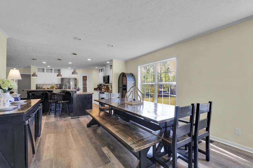 Welcome to 121 Capeview Lane in Anderson, a rare opportunity to - photo 19