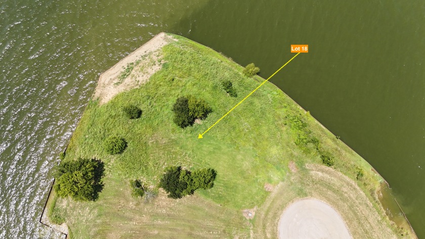 1.16 Acre Lot on Waterfront Peninsula on RC Lake! - photo 6