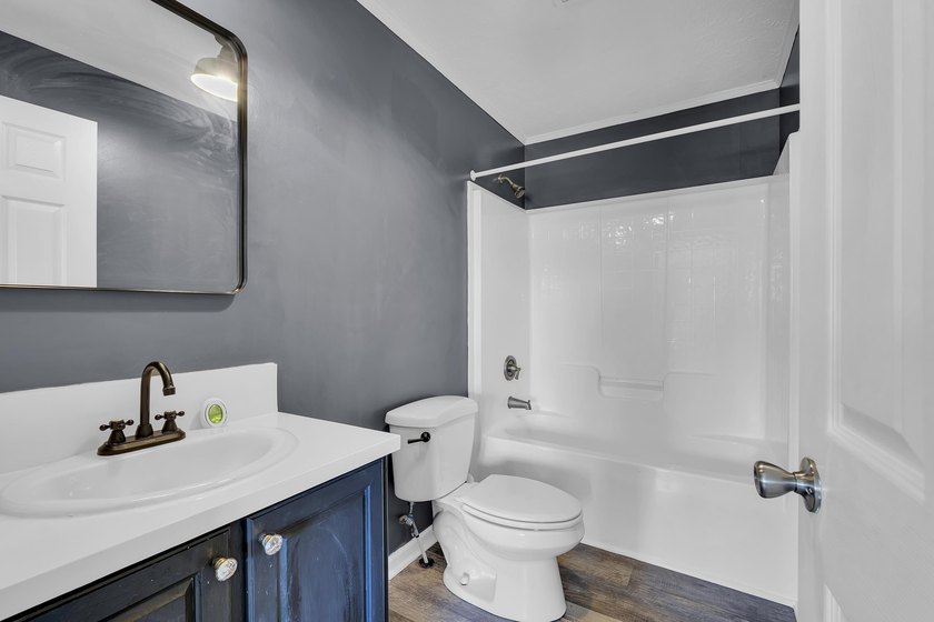 Welcome to 121 Capeview Lane in Anderson, a rare opportunity to - photo 20