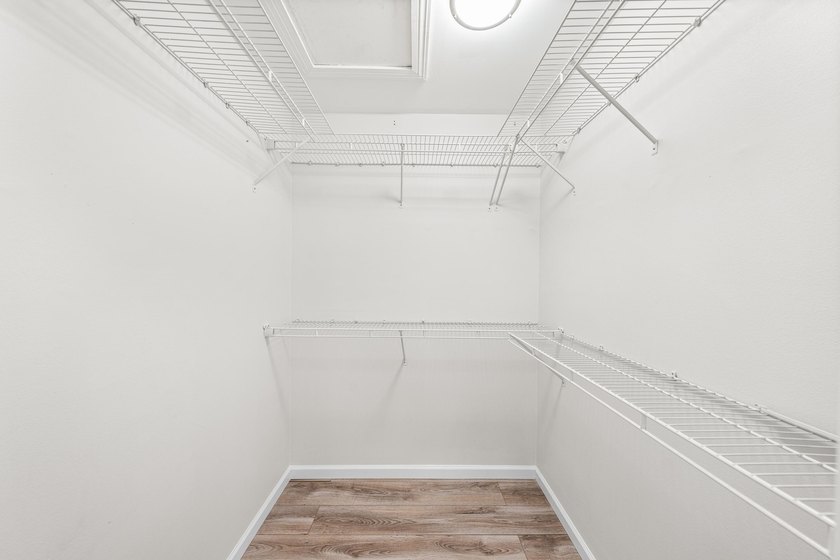 ASSUMABLE VA LOAN 5.125% Charming Move-In-Ready Gem in Mack - photo 21