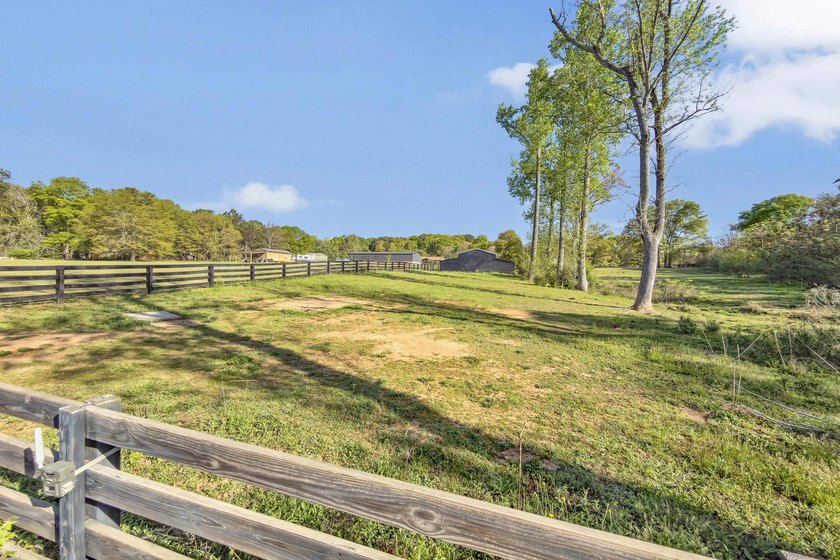 Welcome to 121 Capeview Lane in Anderson, a rare opportunity to - photo 44