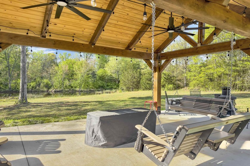 Welcome to 121 Capeview Lane in Anderson, a rare opportunity to - photo 47