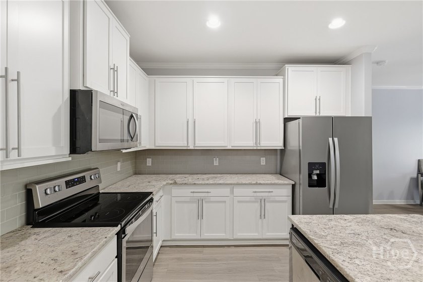 Welcome! Situated in the highly sought after Commons community - photo 7