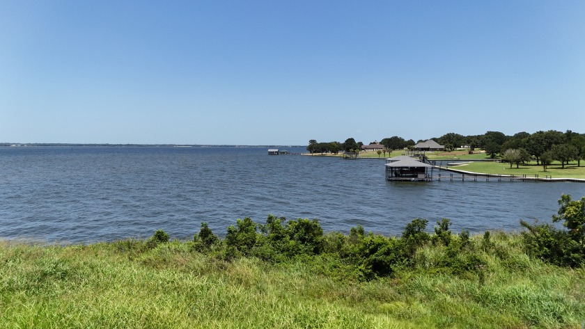 1.16 Acre Lot on Waterfront Peninsula on RC Lake! - photo 33