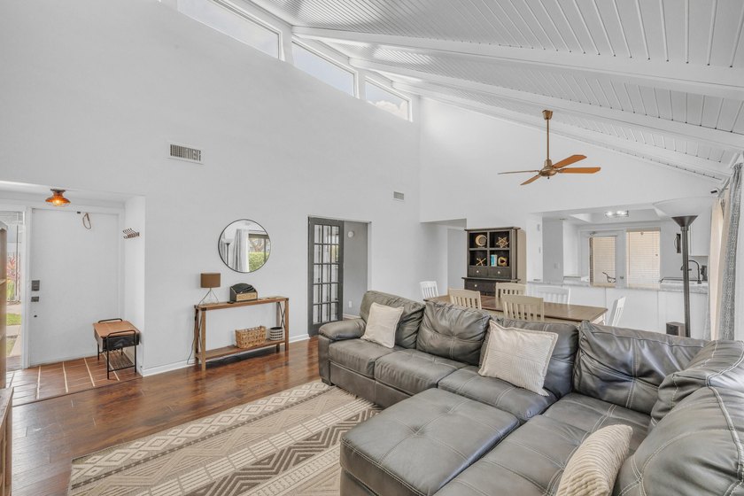 East Boca Villa Now Available for Sale or Lease! Discover the - photo 5