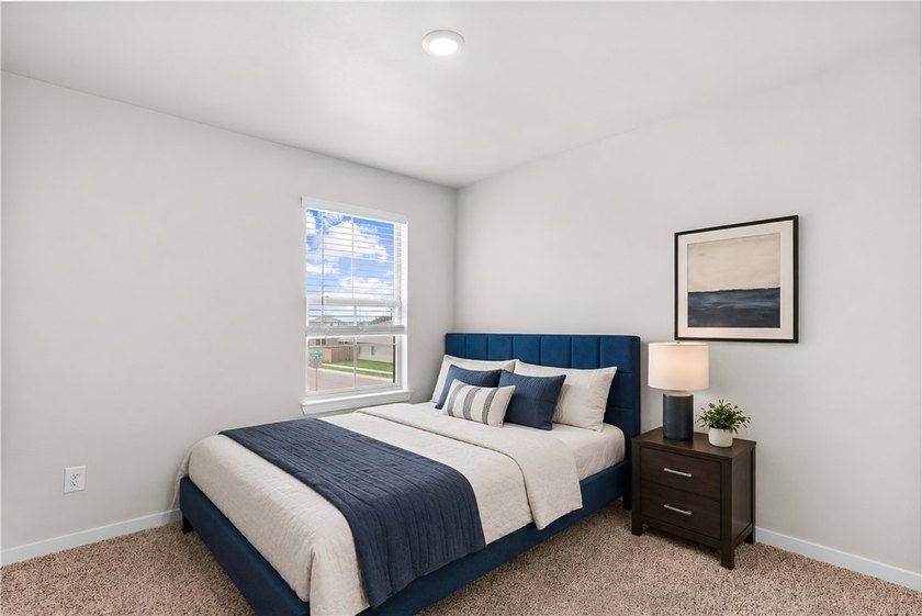 Welcome to 3418 Tanzanite Drive, a nearly new 2025 D.R. Horton - photo 15