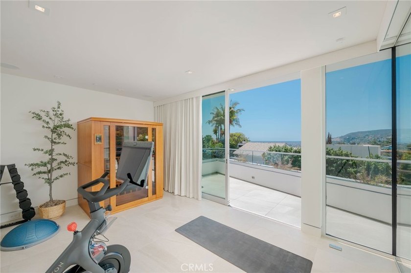 Perched high in the exclusive Temple Hills enclave of Laguna - photo 21