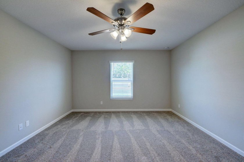 THE POPULAR BILTMORE MODEL BUILT BY AWARD WINNING SYNERGY HOMES - photo 23