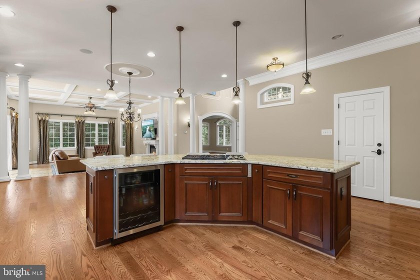 Welcome to this exceptional all-brick estate, gracefully sited - photo 27