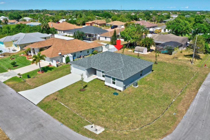 THE POPULAR BILTMORE MODEL BUILT BY AWARD WINNING SYNERGY HOMES - photo 48