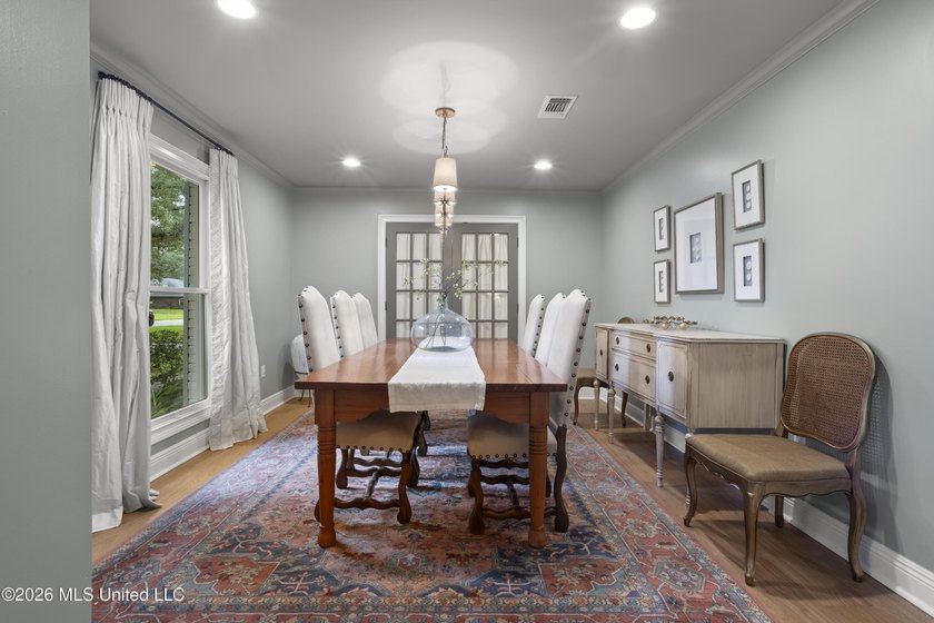 Nestled in one of Gulfport's most desirable family-friendly - photo 8