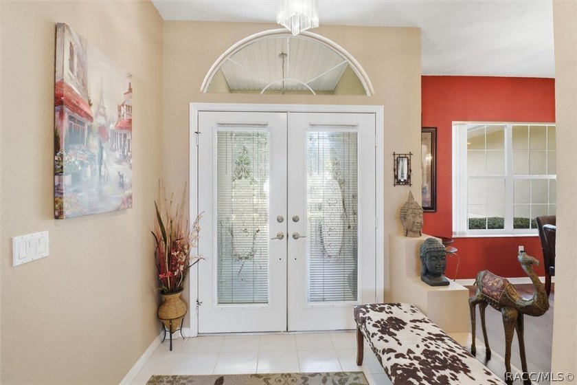 Welcome to this move-in ready home in Sugarmill Woods, where - photo 2