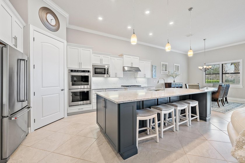 Sitting on the BEST location in the gorgeous, gated community in - photo 13