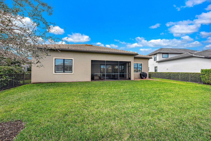 Sitting on the BEST location in the gorgeous, gated community in - photo 29