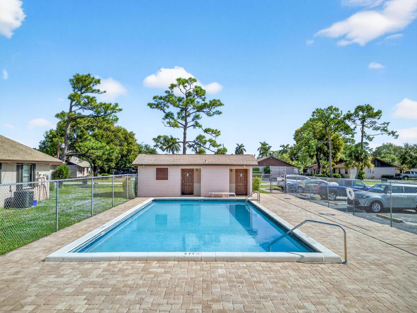 Beautiful 2BR/2BA renovated villa in the sought-after Sierra - photo 32