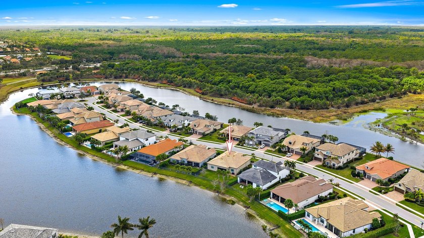 Sitting on the BEST location in the gorgeous, gated community in - photo 37