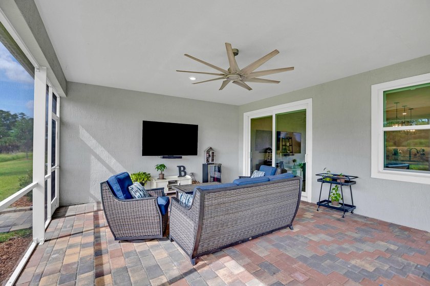 WOW!!! Like new 2022 smart energy-efficient home in Heron - photo 40
