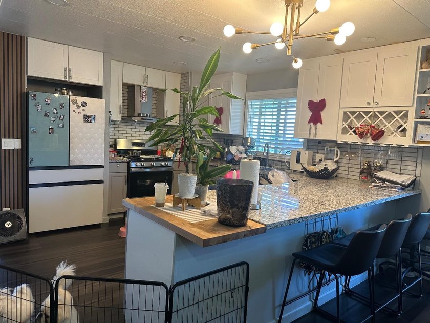 Welcome to the beautiful 1,446 sqft 3 bedroom, 2 bathroom mobile - photo 2