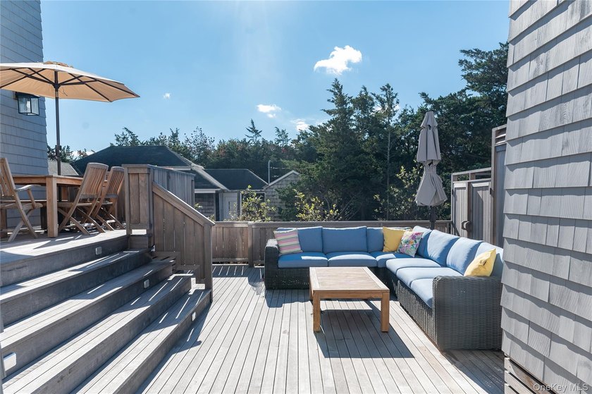 Welcome to 44 Island Walk, a gorgeous, brand-new build located - photo 5