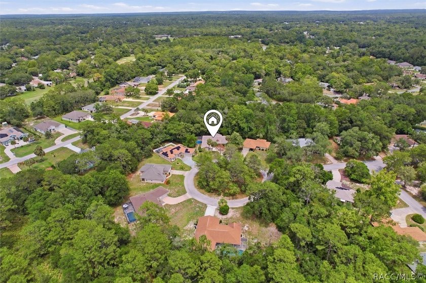 Spacious and beautifully updated pool home offering over 2,400 - photo 6