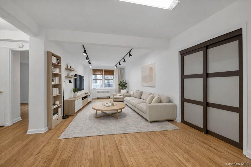 PRICE REDUCTION -- MOTIVATED SELLER!! -- Turn-key &amp; move-in - photo 3