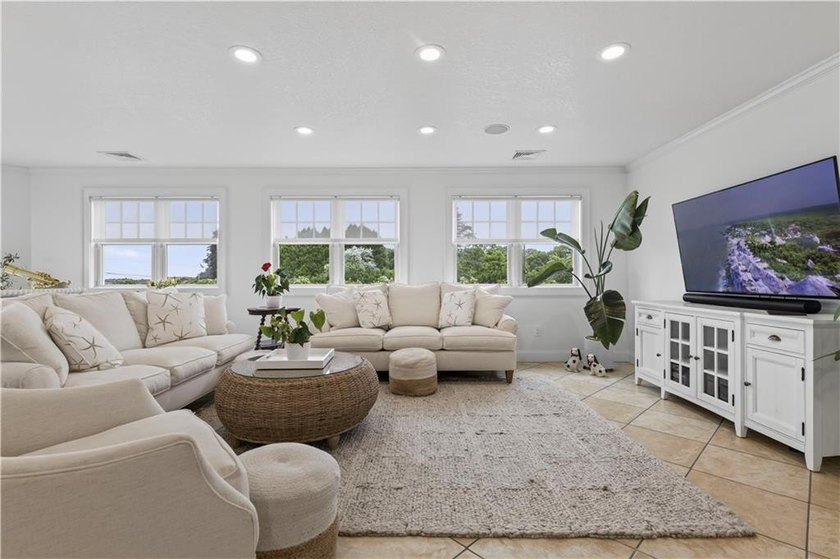 Perfectly positioned just a short distance from pristine - photo 25