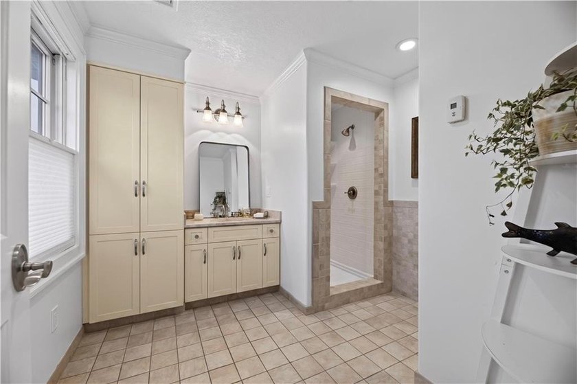 Perfectly positioned just a short distance from pristine - photo 32