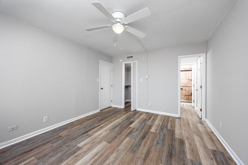 Discover easy coastal living in this beautifully renovated - photo 18