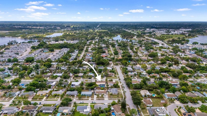 Welcome to your dream home near beautiful Lake Osborne! This - photo 38