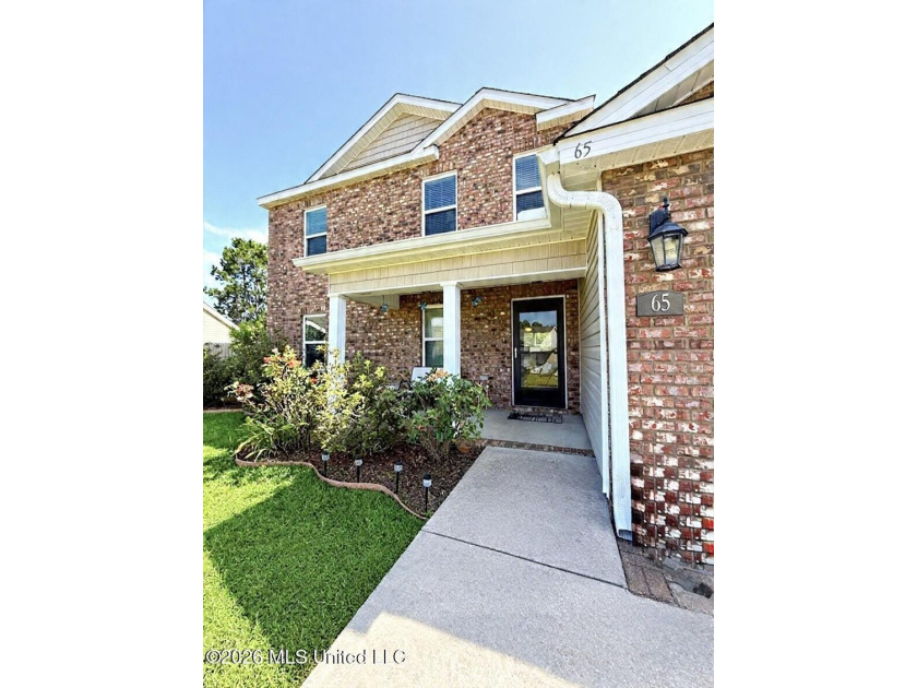 This well maintained home in the desirable Lakeview Subdivision - photo 4