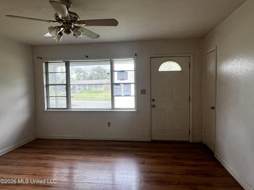 Looking for your next project? This 3-bedroom, 1.5-bath home has - photo 6