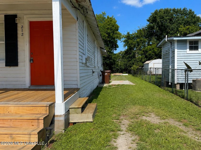 Discover this beautifully remodeled shotgun bungalow in the - photo 9
