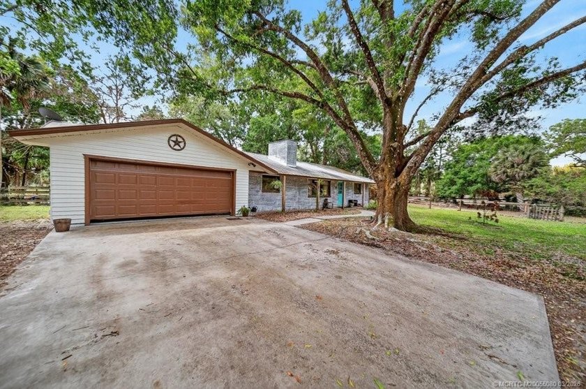 Rare 5-acre equestrian property in desirable Palm City Farms - photo 8