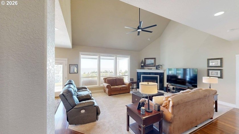 Experience breathtaking Pacific Ocean views from this - photo 8
