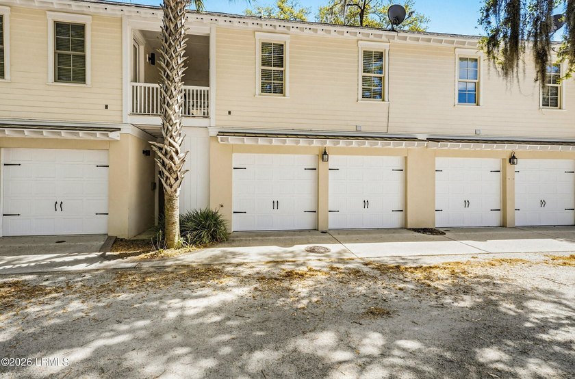 Luxury Lady's Island condominium in the highly sought-after - photo 43